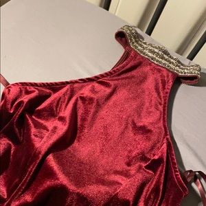 Velvet wine dress size xs , brand new